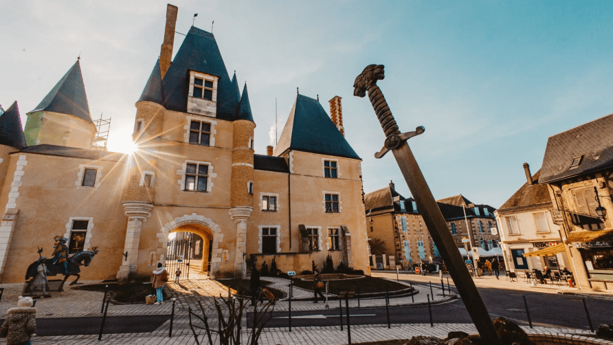 Aubigny-sur-Nère : la Cité des Stuarts et sa fête franco-ecossaise