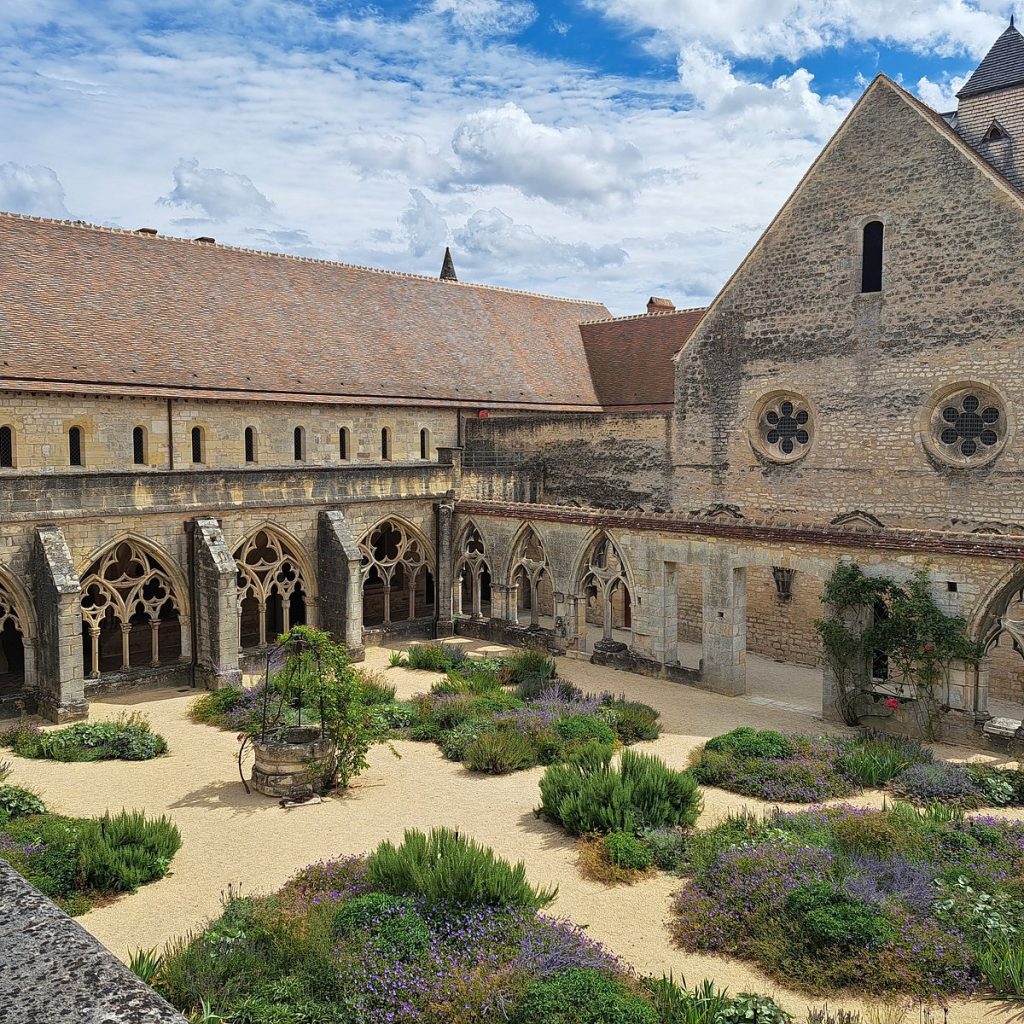 abbaye de noirlac jardin